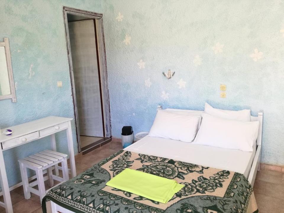 Madalenas B&B Pelekas Exterior photo