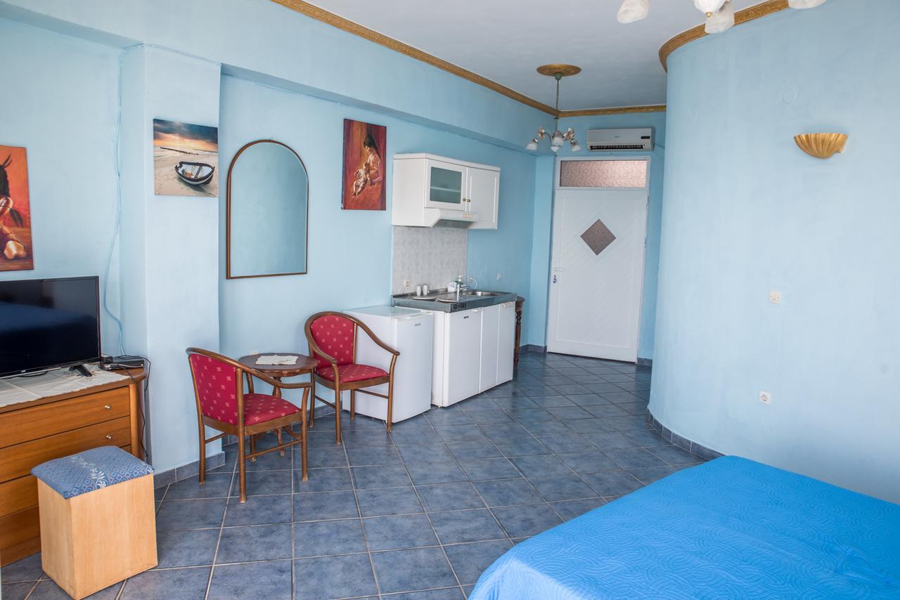 Madalenas B&B Pelekas Exterior photo