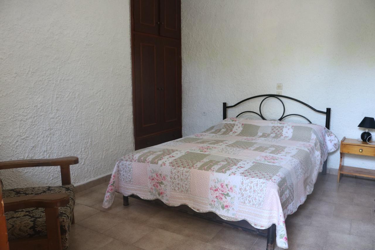 Madalenas B&B Pelekas Exterior photo